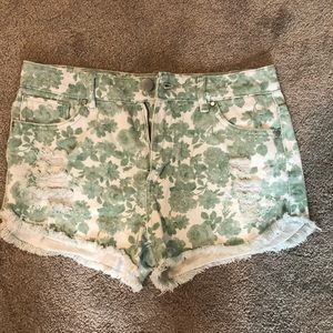 Green Ivy Shorts
